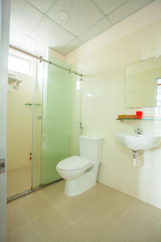 Oressund Hotel Nha Trang Exterior photo