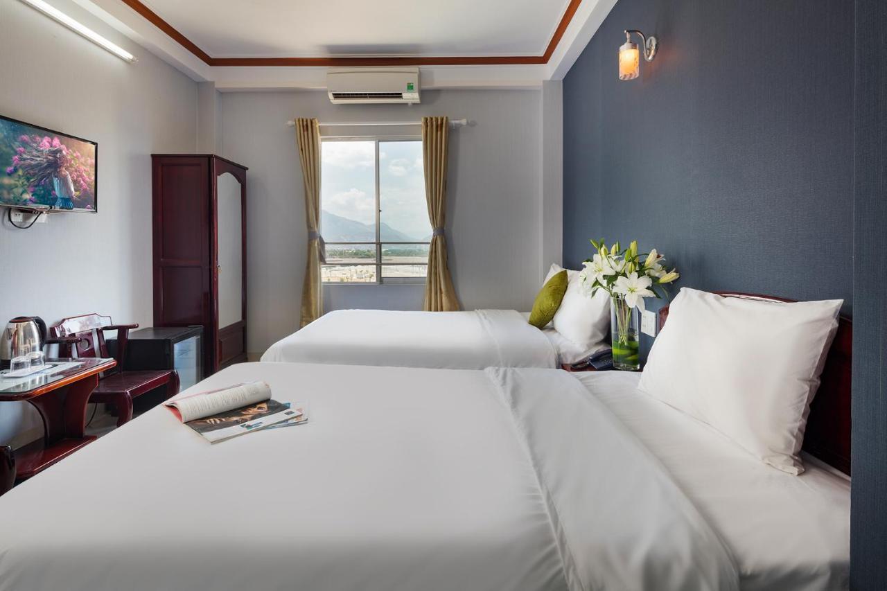 Oressund Hotel Nha Trang Exterior photo